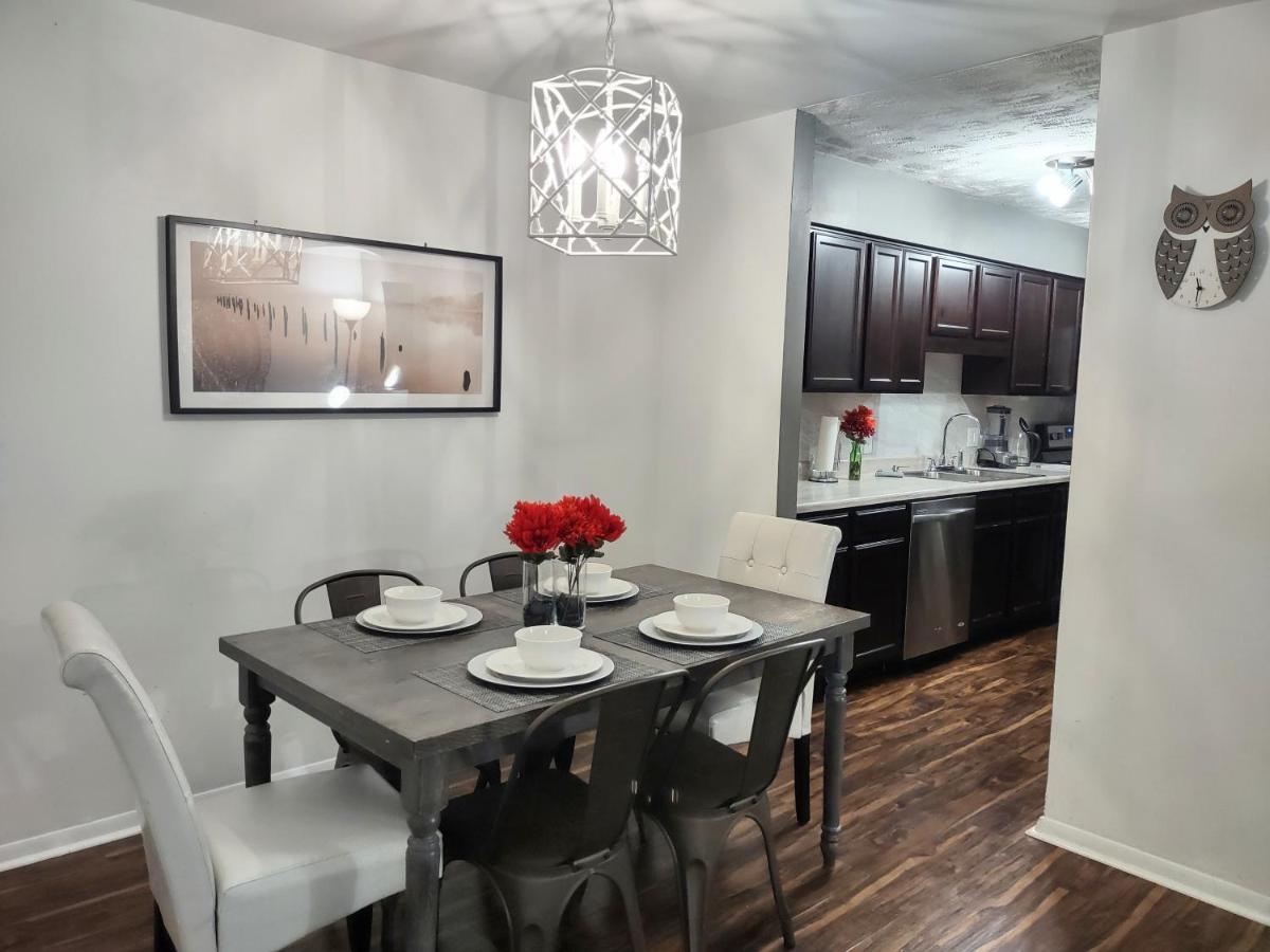 Charming Condo In Central Raleigh Exterior photo
